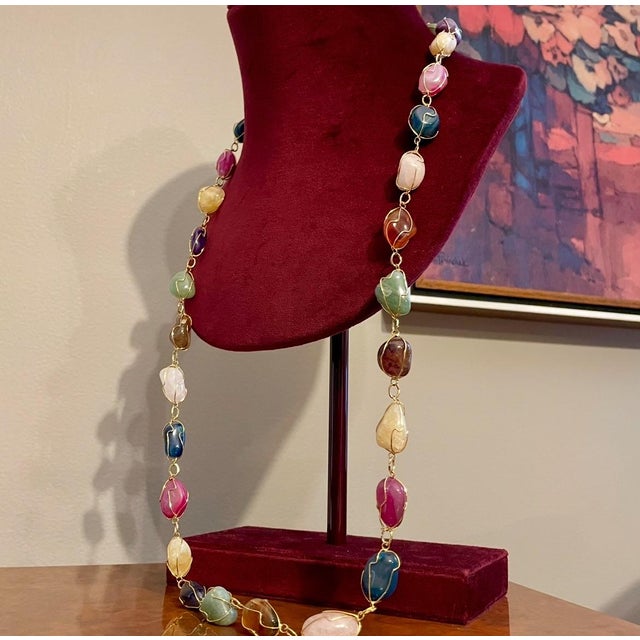 Vibrant Caged Gemstone Necklace Gold Finish Wired Links Long 35” C. 1970 For Sale - Image 9 of 10