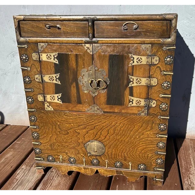 Traditional 1960s Small Korean Tansu-Style Cabinet With Drawers For Sale - Image 3 of 12