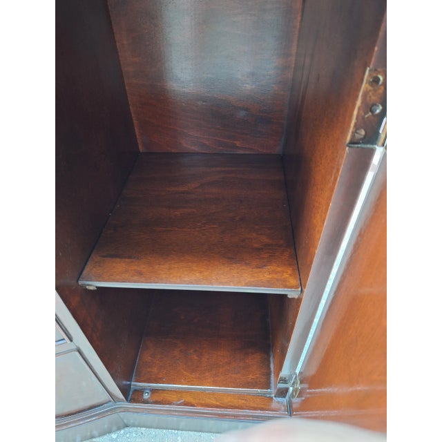 Drexel Vintage Drexel New Travis Court Mahogany China Cabinet For Sale - Image 4 of 14