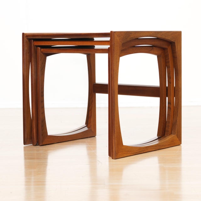 Mid Century Quadrille Nesting Side Tables Attributed to G Plan For Sale In Los Angeles - Image 6 of 12