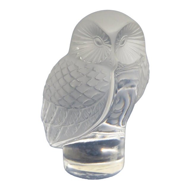 Lalique France Chouette Owl Figurine Frosted and Clear Crystal Paperweight 5198b For Sale