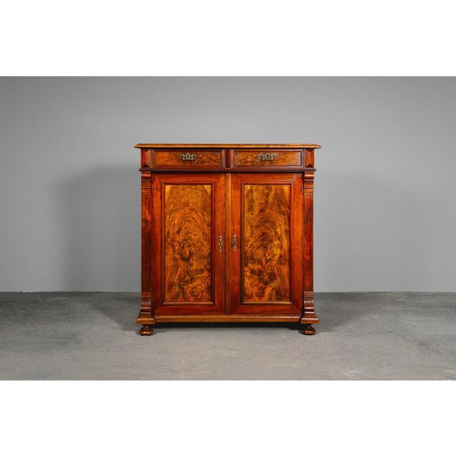 Item: Chest of drawers / Display cabinet Period & Style: Gründerzeit - Late 19th century Features: - Elegant and practical...