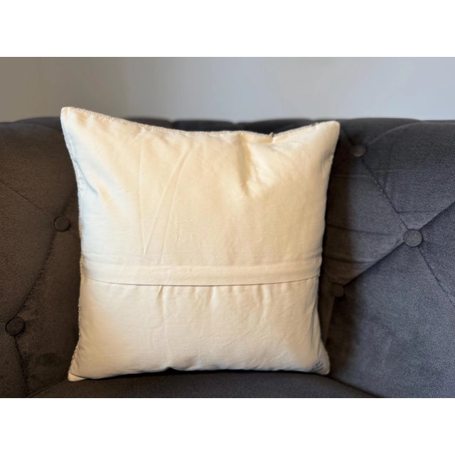 1980s Vintage Turkish Hemp Pillow, Ivory White Single Stripe Cushion, Handwoven Anatolian Pillow With Insert, 16x16 In For Sale - Image 5 of 7