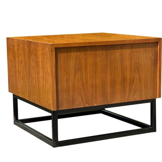 American of Martinsville Vintage American of Martinsville Asian Inspired Square Nightstand For Sale - Image 4 of 10