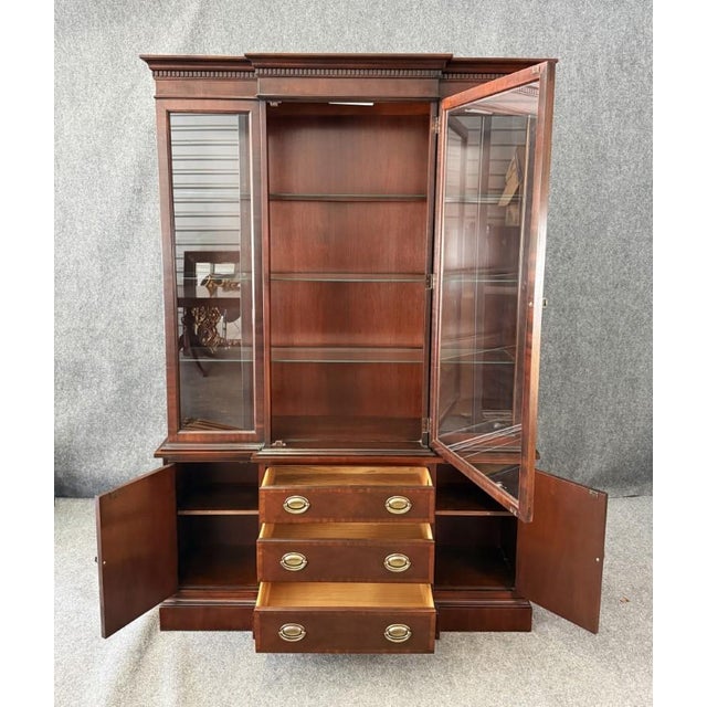 Late 20th Century Late 20th Century Hickory Chair James River Plantation China Cabinet For Sale - Image 5 of 12