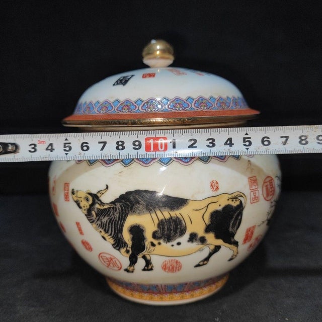 Late 20th Century Pair of Chinese Famille Rose Porcelain Covered Jars With Five Oxen Motif For Sale - Image 5 of 9