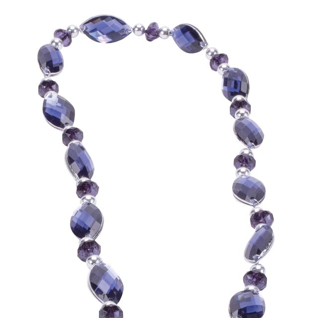 Bring a touch of winter elegance to your home with the Jewel Bead String Garland. Measuring 60 inches in length, this...