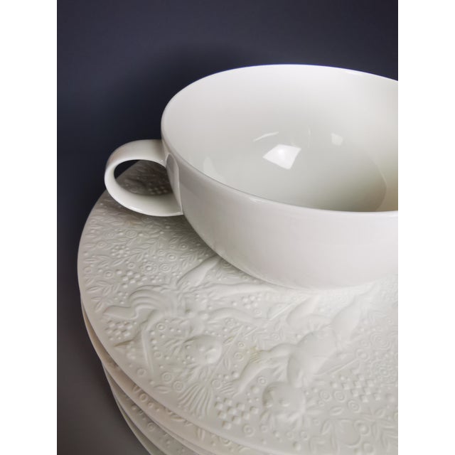 Dinner Plates from Bjørn Wiinblad, 1960s, Set of 45 For Sale - Image 16 of 18