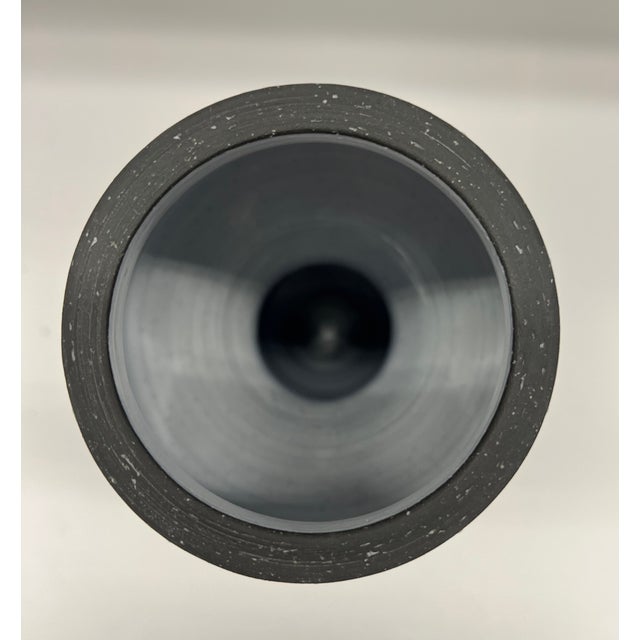 Jonathan Adler Jonathan Adler Palm Springs Diamonds Black Stoneware Vase With a Satin-Matte Ivory Glaze For Sale - Image 4 of 8