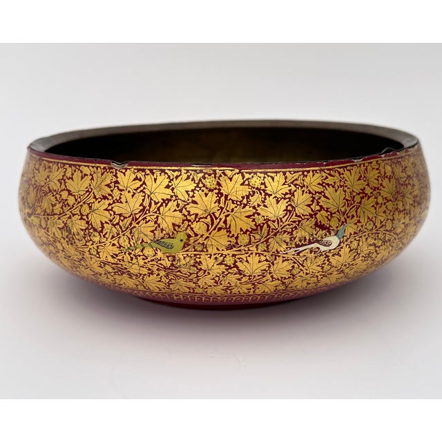 Indian Mid 20th Century Kashmiri Paper Mache Bowl Lined in Brass For Sale - Image 3 of 9