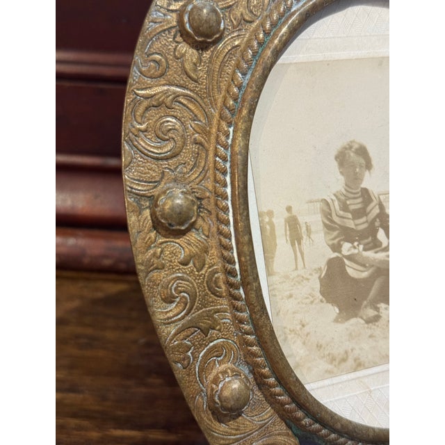 Rare 19th Century Brass Equestrian Picture Frame- Horse Shoe, Helmet, Riding Crops For Sale In Pittsburgh - Image 6 of 12