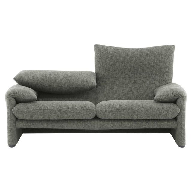 Maralunga Two-Seater Sofa by Vico Magistretti for Cassina For Sale - Image 6 of 15