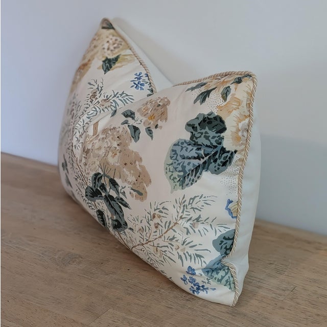 Lee Jofa Althea Cotton Chintz in Citron, with coordinating Schumacher ivory glazed linen back. Invisible zipper and...