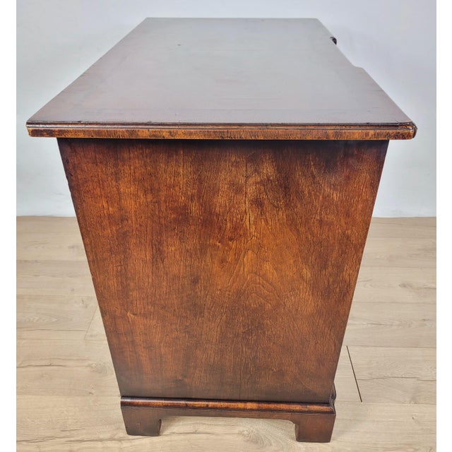 18th Century Style Walnut Knee Hole Writing Desk with Key and Lock, 1930 For Sale - Image 16 of 18
