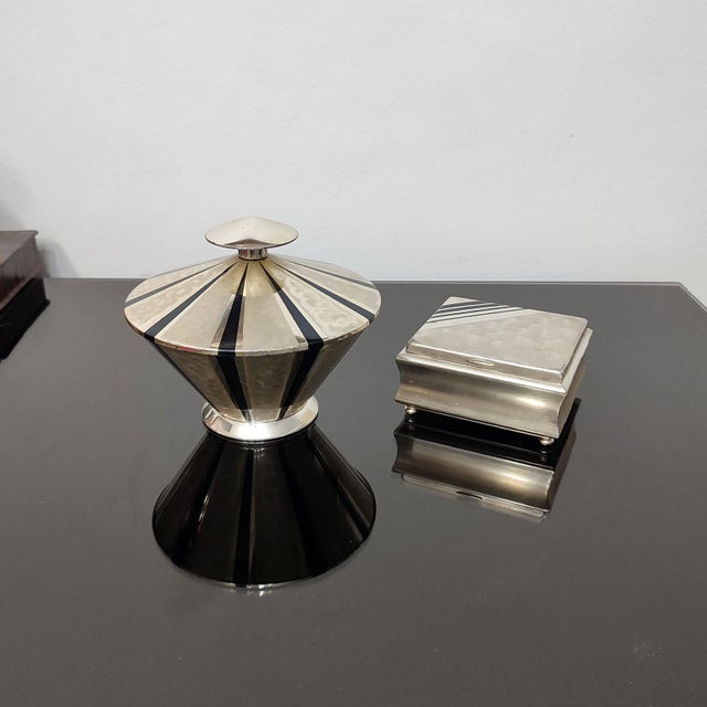 1930s Art Deco Silver Plate and Black Enamel Cigarettes Box with Lid froim WMF Ikora For Sale - Image 5 of 17