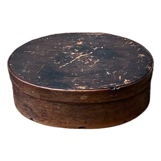 Vintage Rustic Shaker Style Wooden Oval Box For Sale