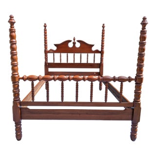 1960s Davis Cabinet Co. Solid Walnut Four Poster Turned Spindle & Pediment Full Size Bed For Sale