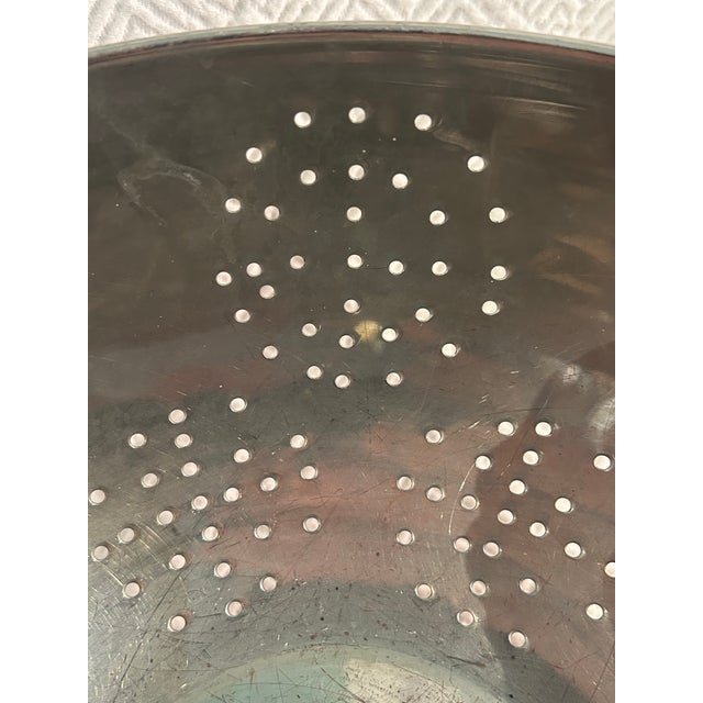 Vintage French Style Footed Copper Colander With Brass Handles – European Farmhouse Kitchen Decor For Sale - Image 10 of 11