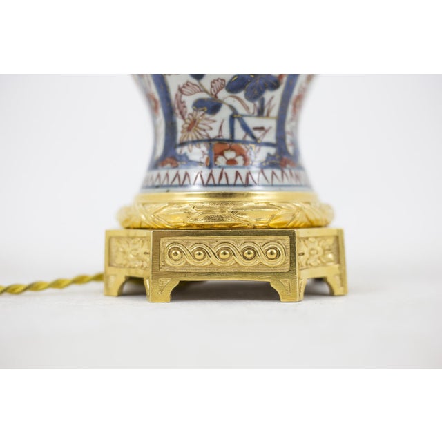 Large Table Lamp in Imari Porcelain and Gilt Bronze, 1880s For Sale - Image 10 of 11