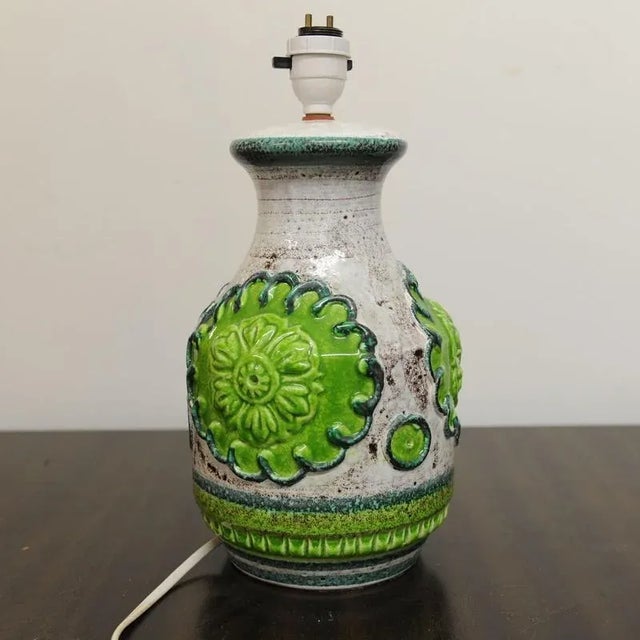 Italian Green Scratch Décor Table Lamp attributed to Nuovo Rinascimento, 1960s For Sale - Image 5 of 7