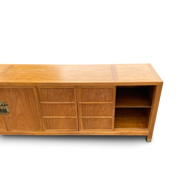 Baker Mid Century Chinoiserie Figured Walnut Brass Mounted Credenza Sideboard For Sale - Image 10 of 18