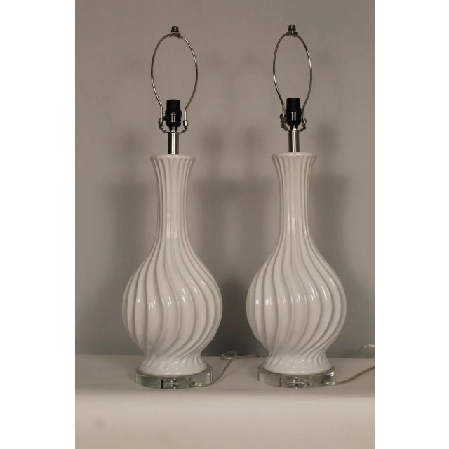 Mid 20th Century Dorothy Draper Style Ceramic Lamps - a Pair For Sale - Image 9 of 12