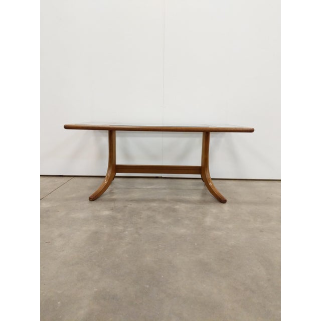 Authentic vintage mid century modern coffee table. By Nathan Furniture (unmarked). This piece is in excellent condition...