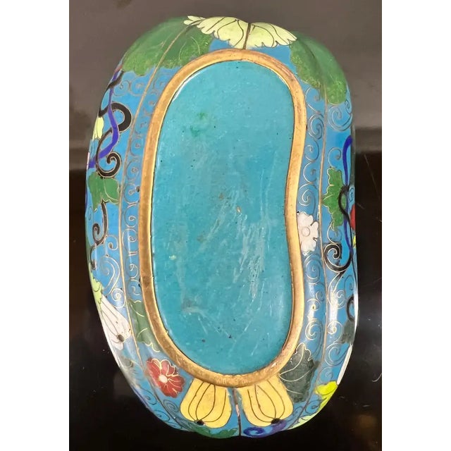 Vintage Oriental Chinese Cloisonné Squash Multicolor Vine & Floral Motif Box For Sale - Image 13 of 13