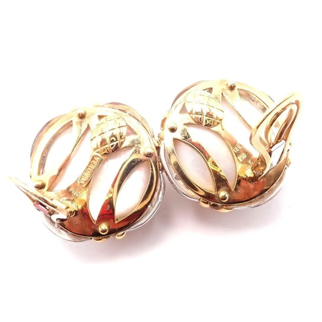 Verdura Vintage Diamond Mabe Pearl Yellow Gold & Platinum Large Earrings, Pair For Sale In Philadelphia - Image 6 of 13