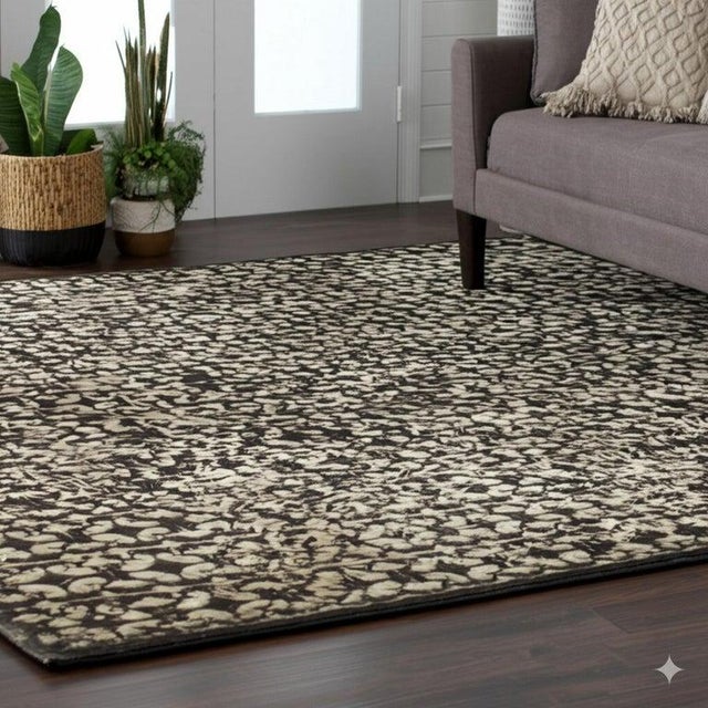 2020s 10x14 Black Hand-Knotted Wool Linked Quatrefoils Geometric Modern Carpet Rug For Sale - Image 5 of 6