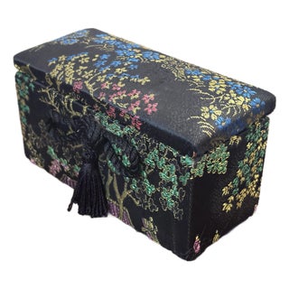 1970s Small Japanese Lidded Fabric Box With Tassel For Sale