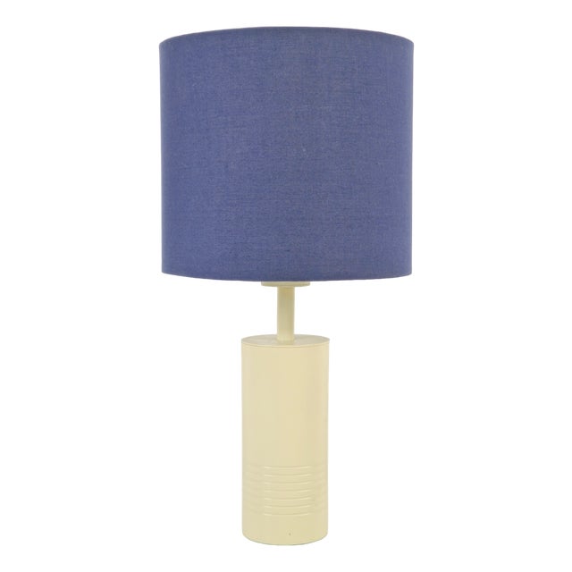Mid-Century Minimalist Table Lamp in Metal, 1970s For Sale