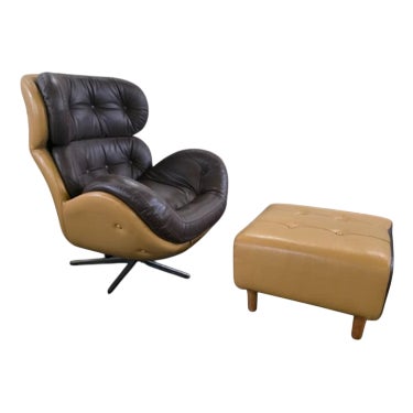 Set of Mid-Century Modern Lounge Chair with Ottoman in Leather, 1970s For Sale