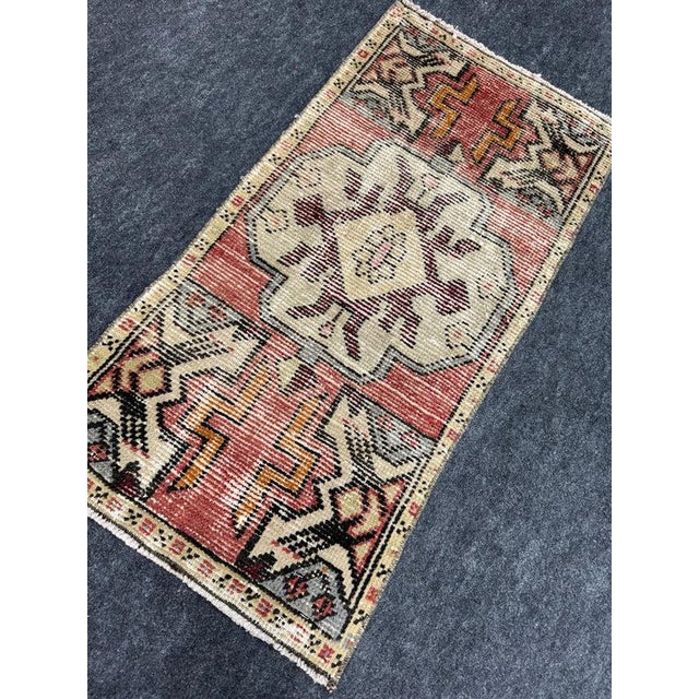 Early 21st Century Turkish Yastik Rug 1'6" x 3'1" For Sale - Image 5 of 5