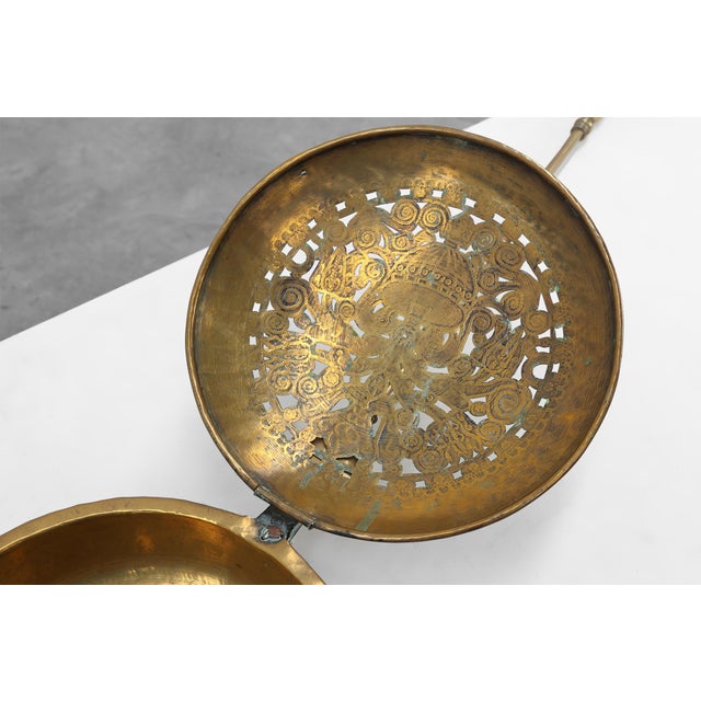 Antique Belgian Brass Bedpan, 17th century For Sale - Image 6 of 14