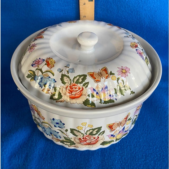 Aynsley "Cottage Garden" Oven-to-Table Covered Casserole 2.5 Quart For Sale - Image 11 of 13