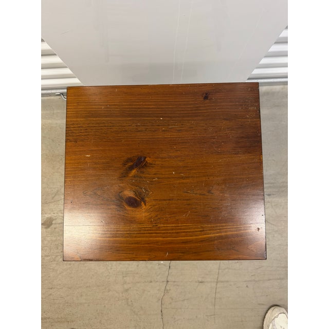 Mid Century Modern Spindle Magazine Rack Table For Sale - Image 4 of 5