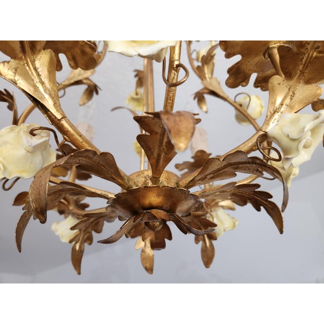 Vintage Gold-Plated and Hand-Forged Florentine Pendant Lamp with Porcelain Roses, 1960s For Sale - Image 15 of 18