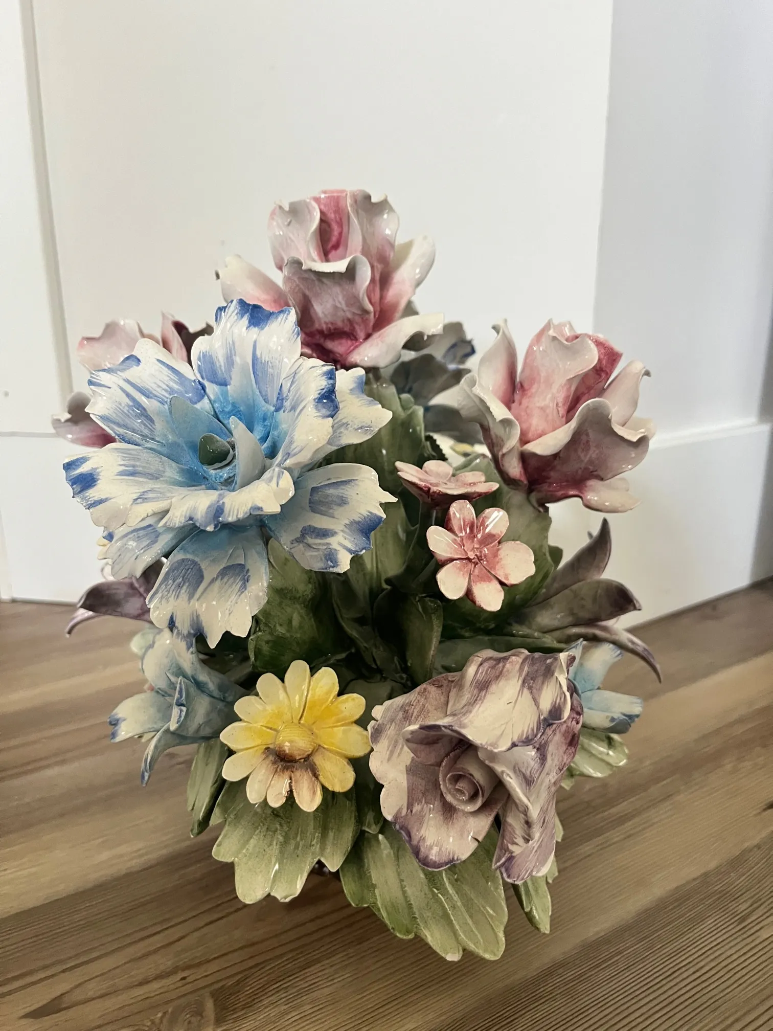 capodimonte-basket-of-flowers-2228