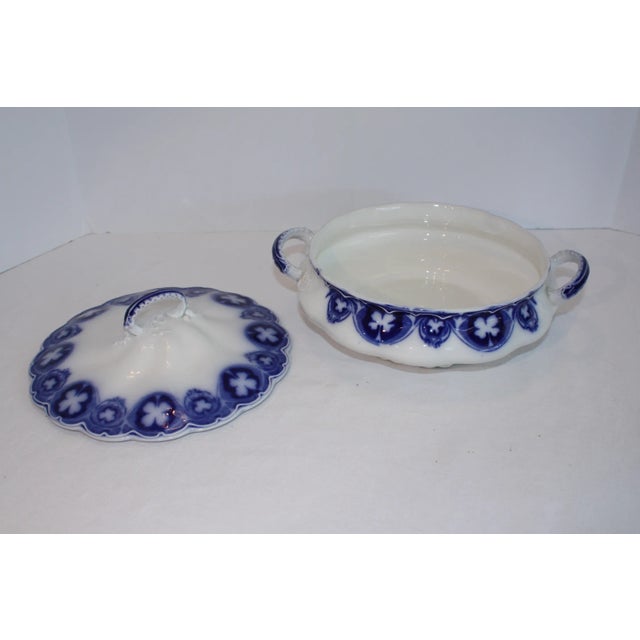 English Antique English Savoy Covered Bowl For Sale - Image 3 of 9