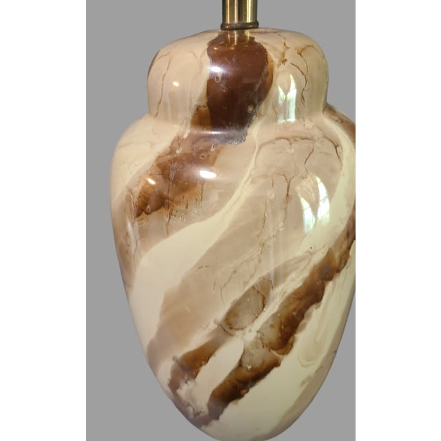 Vintage Mid-Century Modern Marbleized Ceramic Pottery Earth Tone Table Lamp For Sale - Image 4 of 12