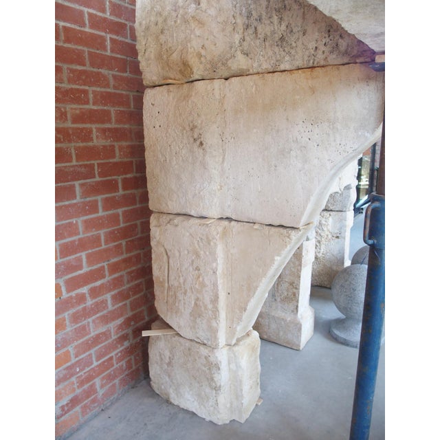 Stone Large Louis XIII Chateau Fireplace Mantel From La Meuse, France, 17th Century For Sale - Image 7 of 18
