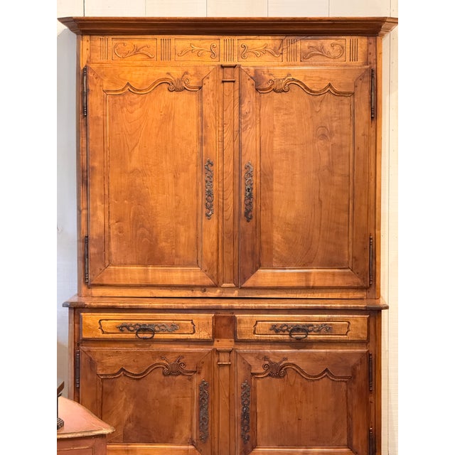 French Provincial Cabinet With Carved Detail For Sale - Image 4 of 17