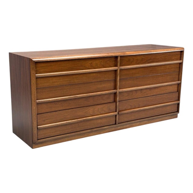 T. H. Robsjohn-Gibbings, American Modern, Walnut, Dresser, Usa 1960s For Sale