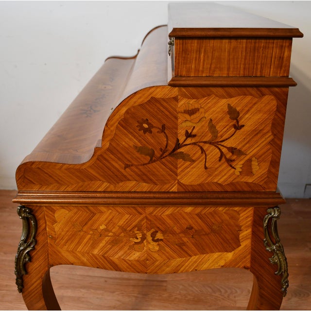 1930s French Louis XV Satinwood Floral Inlay Cylinder Secretary Writing Desk For Sale - Image 18 of 18