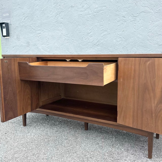Mid Century Modern Walnuts Laminate Top Credenza by Stanley Furniture For Sale - Image 9 of 12