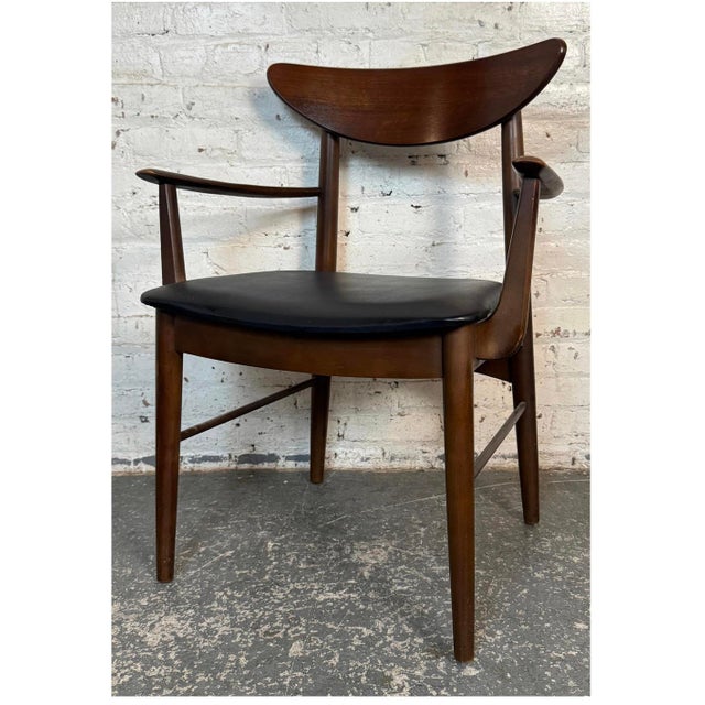 Stanley Furniture Set of 6 Mid-Century Walnut Dining Chairs by Stanley For Sale - Image 4 of 16