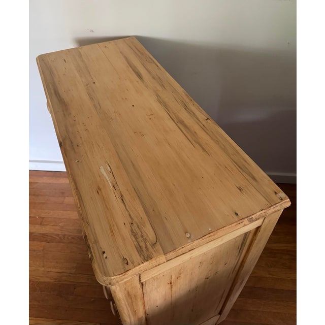 Late 19th Century Scrubbed Pine Chest of Drawers For Sale - Image 4 of 9