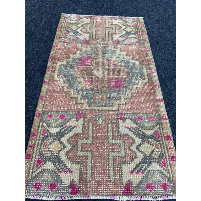 Contemporary Turkish Yastik Rug 1'7" x 2'11" For Sale - Image 3 of 5