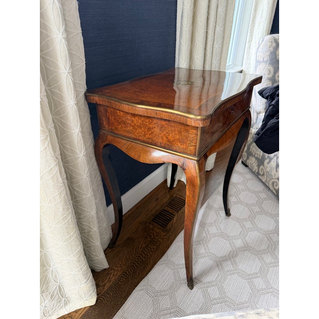 French Paul Sormani French Dressing Table Amboyna Veneer (Rare). Circa 1870 For Sale - Image 3 of 5